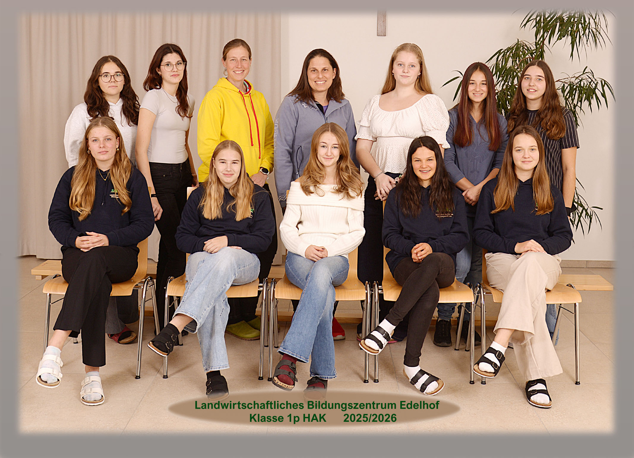 Klassenvorstand: Julia Rosenthaler und Kathrin Österreicher