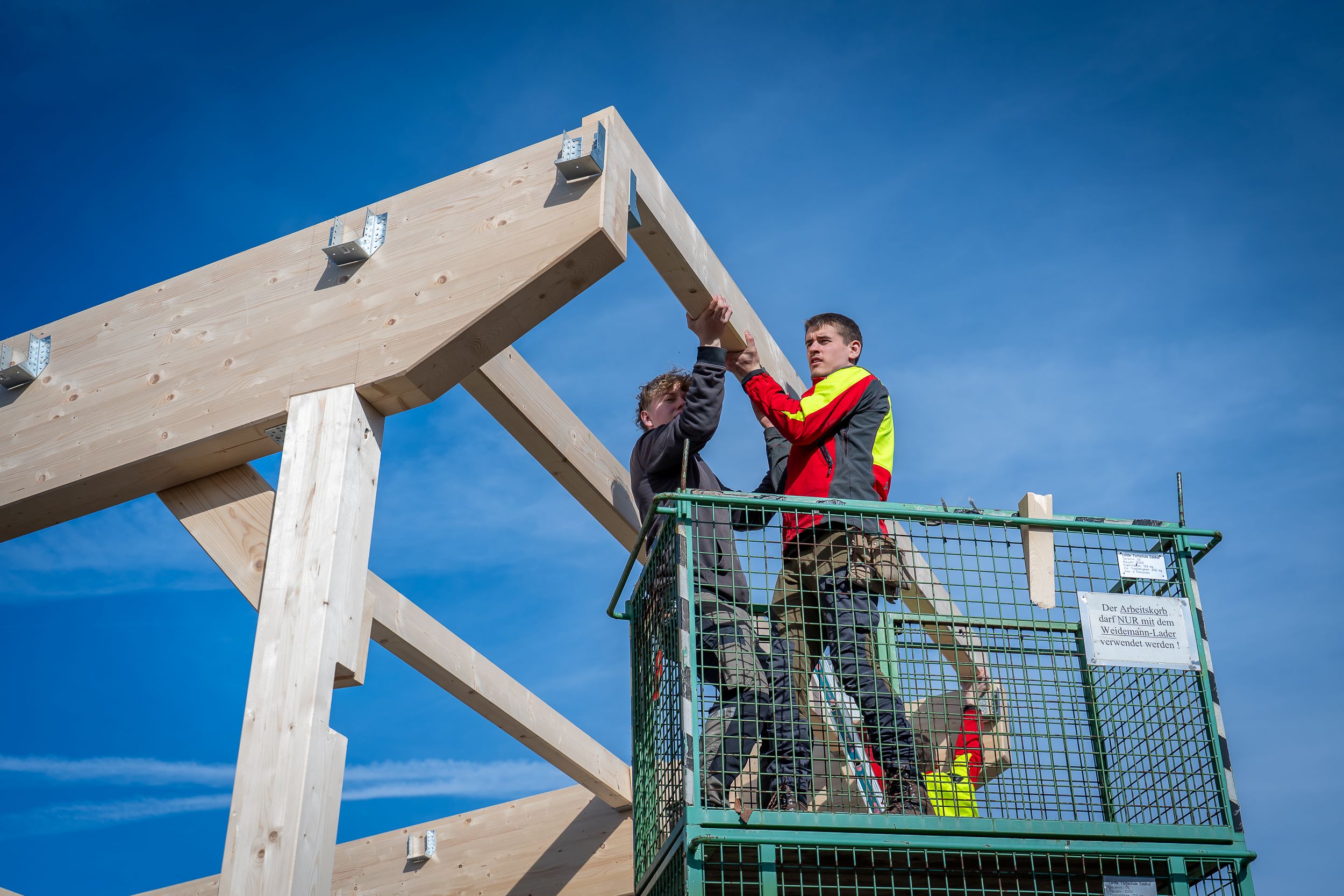 Eho_26.02.2026_Aufsetzen_Erweiterung_Fischhütte-12
